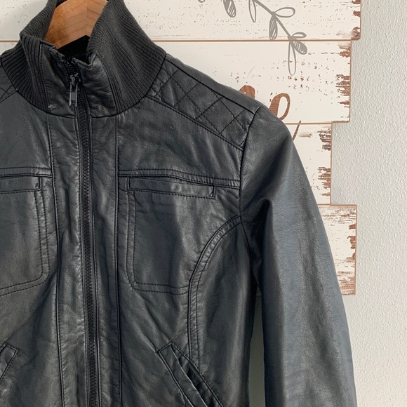 Xhilaration | Black Bomber Jacket - Picture 3 of 6